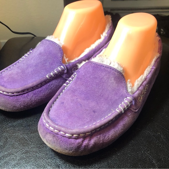 UGG 3312 Ansley Women’s Purple Moccasin Slip on Shearling Loafers Slippers Sz 7 - Picture 3 of 13